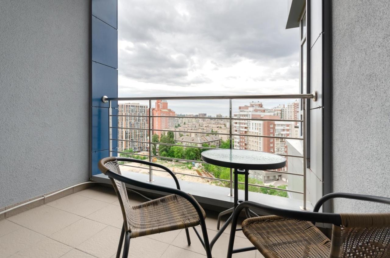 Petrovdom Apartaments 11-212 In Rc Central Park, 7 John Mccain Street Kiev Exterior foto